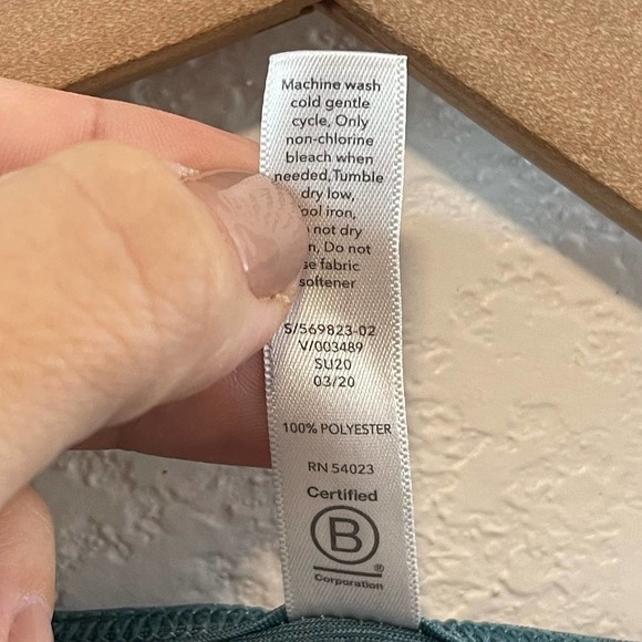 Athleta Vapor Long Sleeve Crewneck Pullover Cropped Top Dark Surf Teal Blue M - Picture 11 of 11